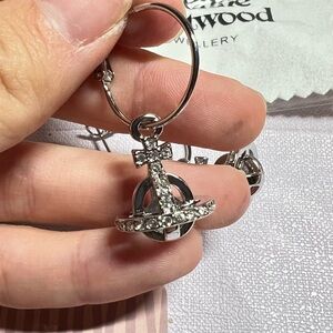 Vivienne westwood Saturn pearl earrings